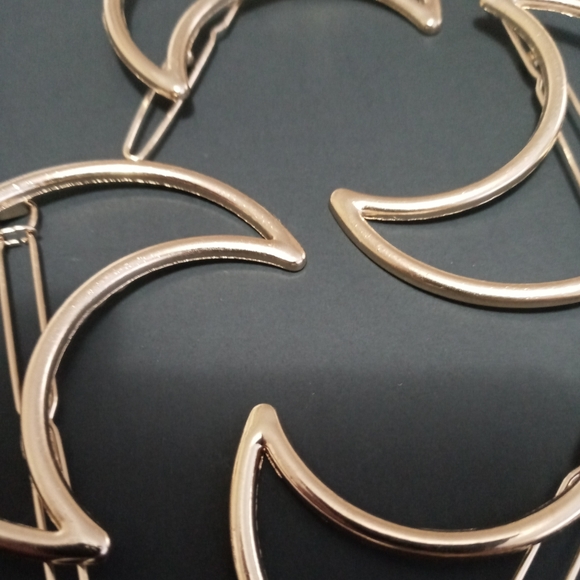 2 Pack Hot Trendy Half Moon Gold Hair Clip - Picture 2 of 4